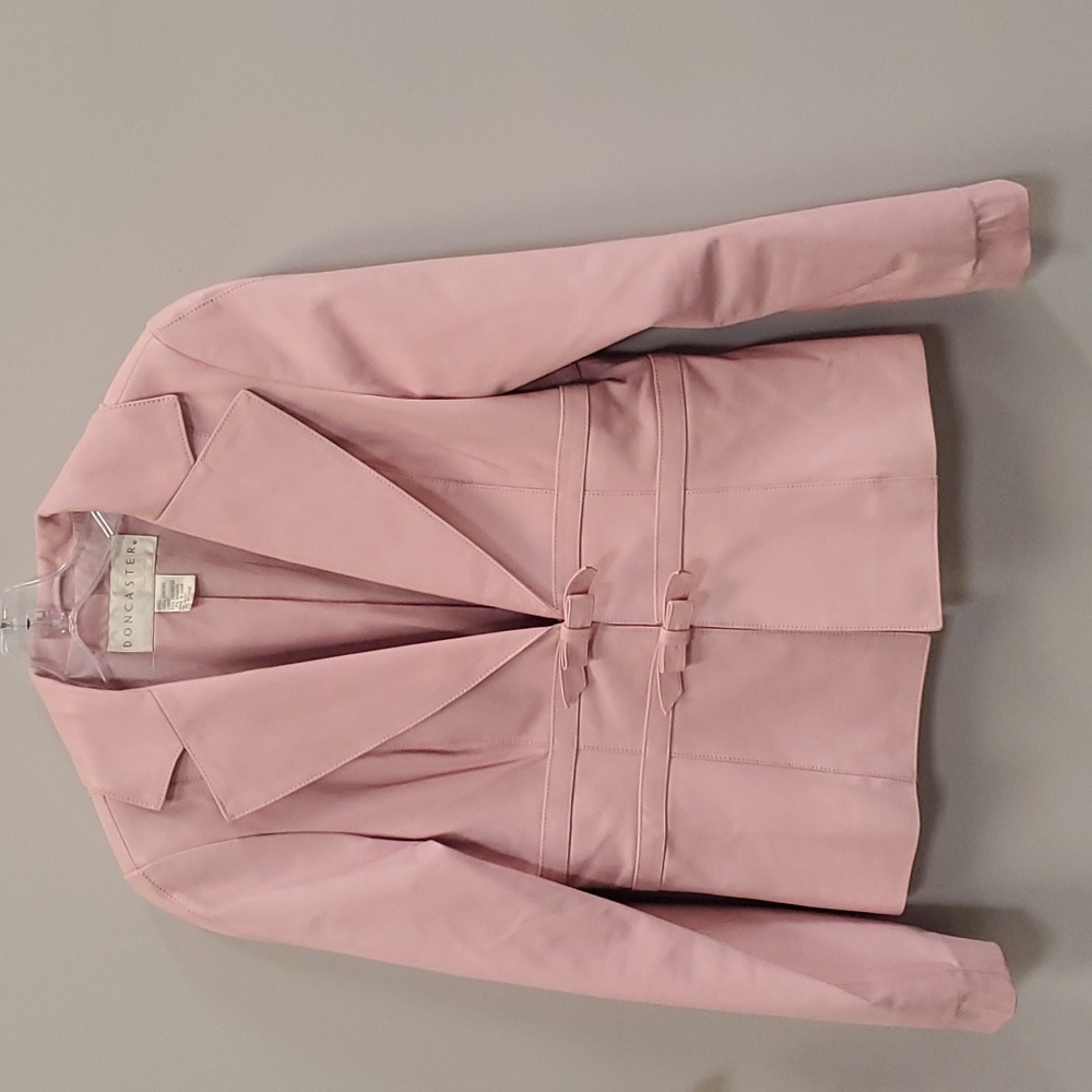 Doncaster pink leather jacket w bow closure sz 4